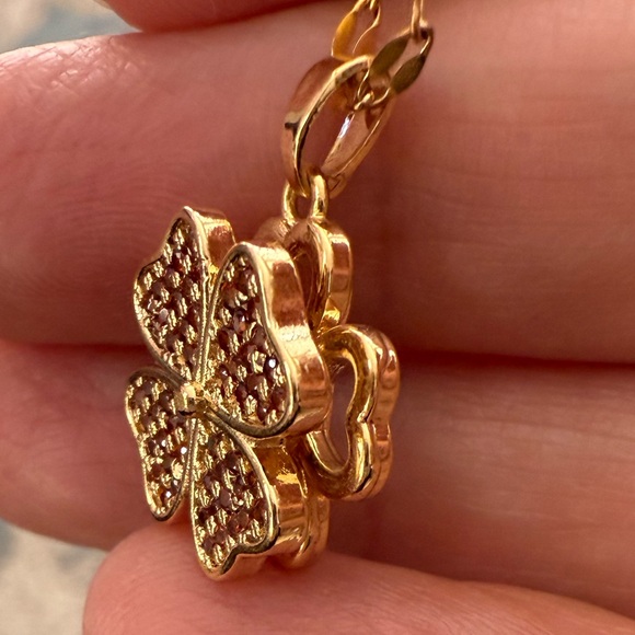 Pave set orange crystal gold plated stainless steel clover pendant and chain - Picture 8 of 8